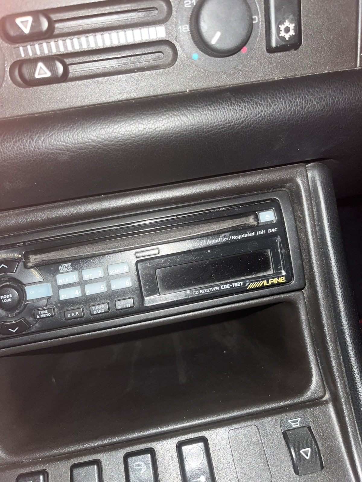 ALPINE CAR AUDIO STEREO IN DASH CD UNIT CDE-7827 VINTAGE PORSCHE BMW MERCEDES