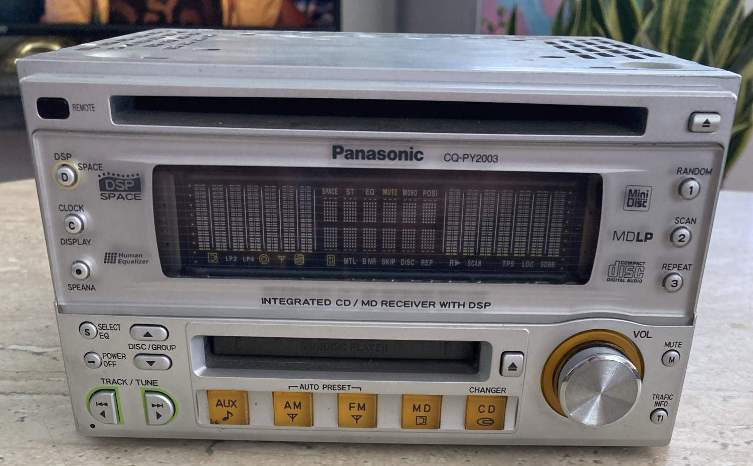 VTG Panasonic CQ-PY2003D CD/MD player