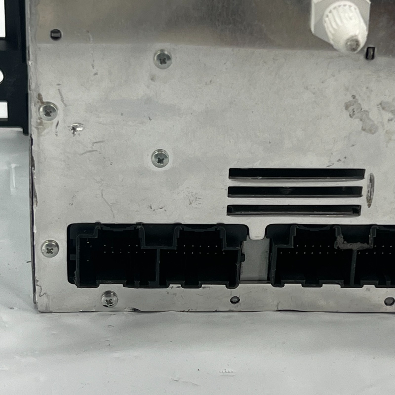 GM Denso DW468100-6850 22776896- DVD Navi Radio Yukon Suburban Tahoe OEM