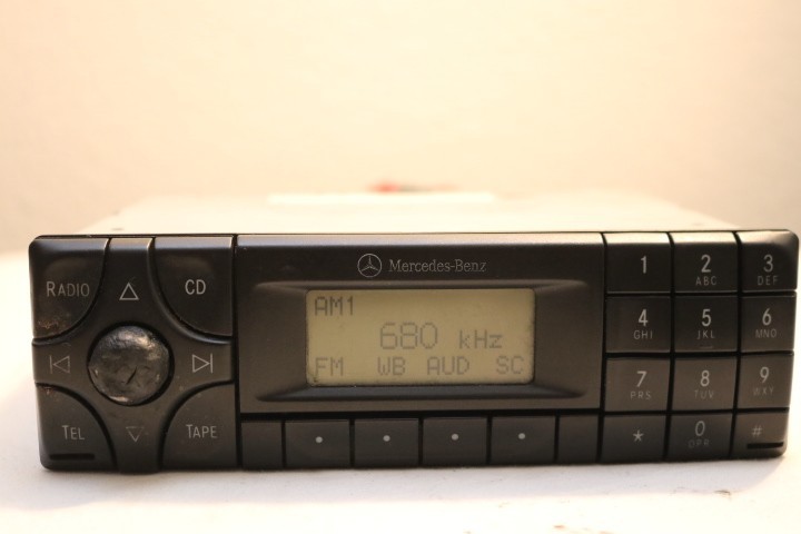 MERCEDES BE6003 CASSETTE STEREO 1999-2003 E320 SLK CLK430 W208 W/code