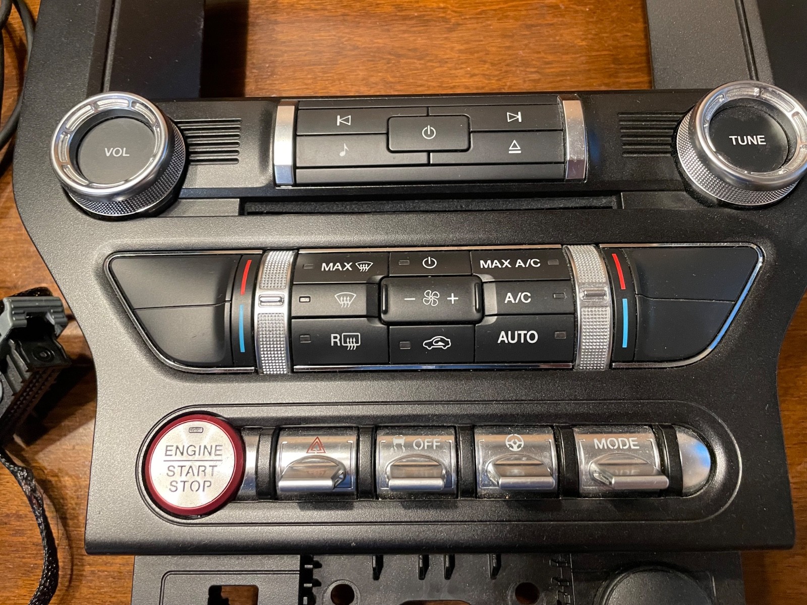 Mustang Infotainment 4 to 8-Inch Sync 3 Touchscreen Upgrade with GPS Navigation