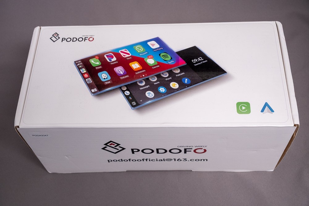 Podofo 10.26 inch Apple/Android Screen for Car Wireless Carplay Auto USED