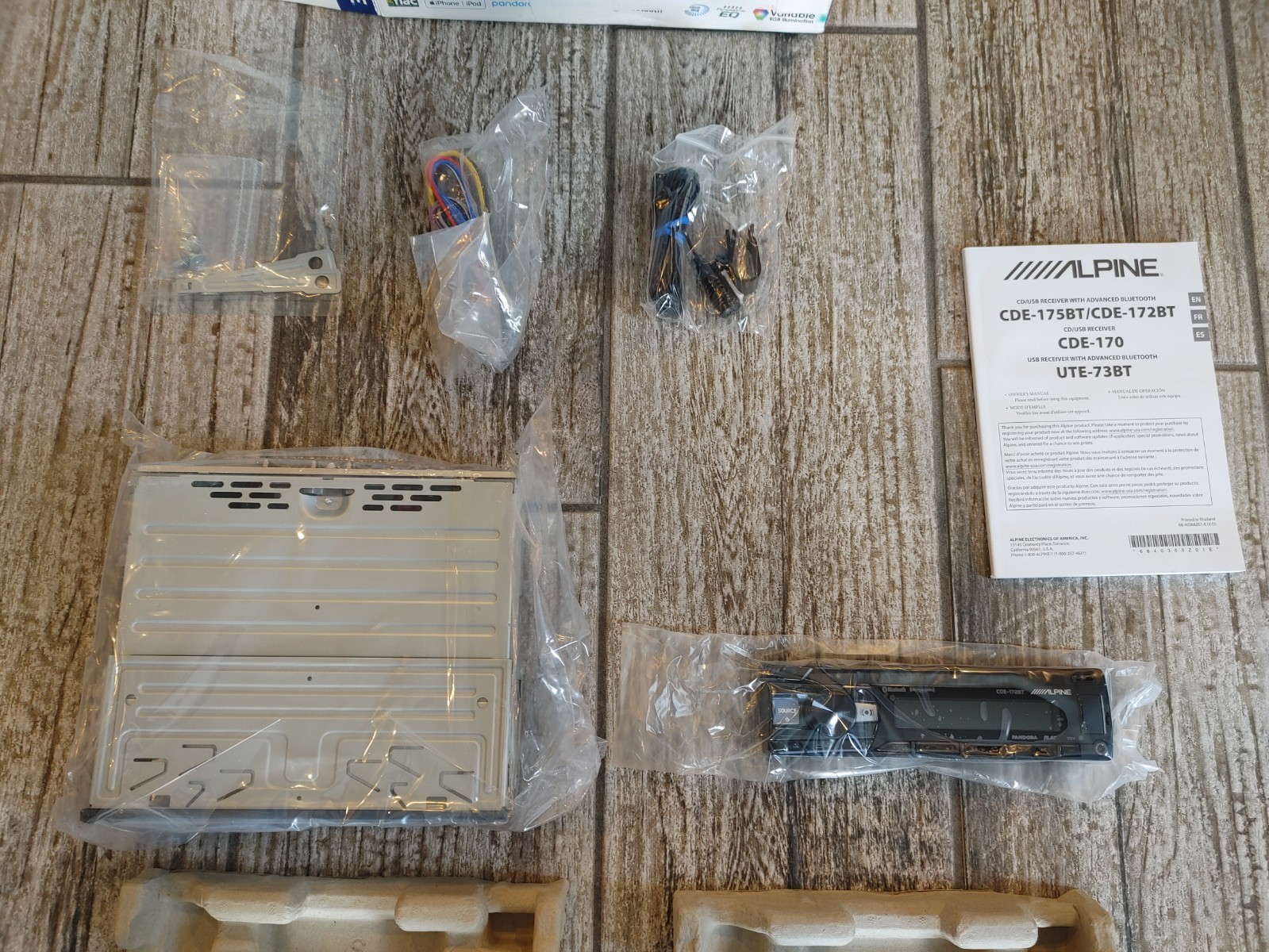 Alpine CDE-172BT CD Receiver With Built in Bluetooth
