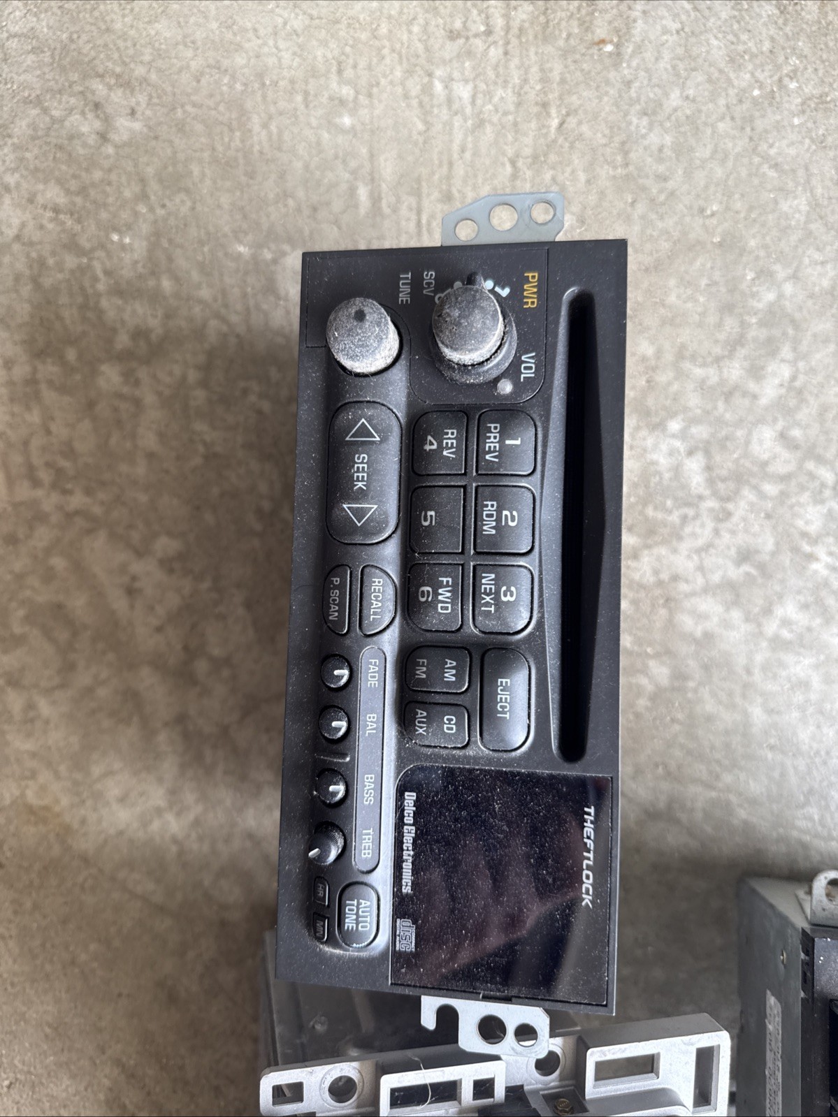 5 Car Stereos 2 Cd Players MP3