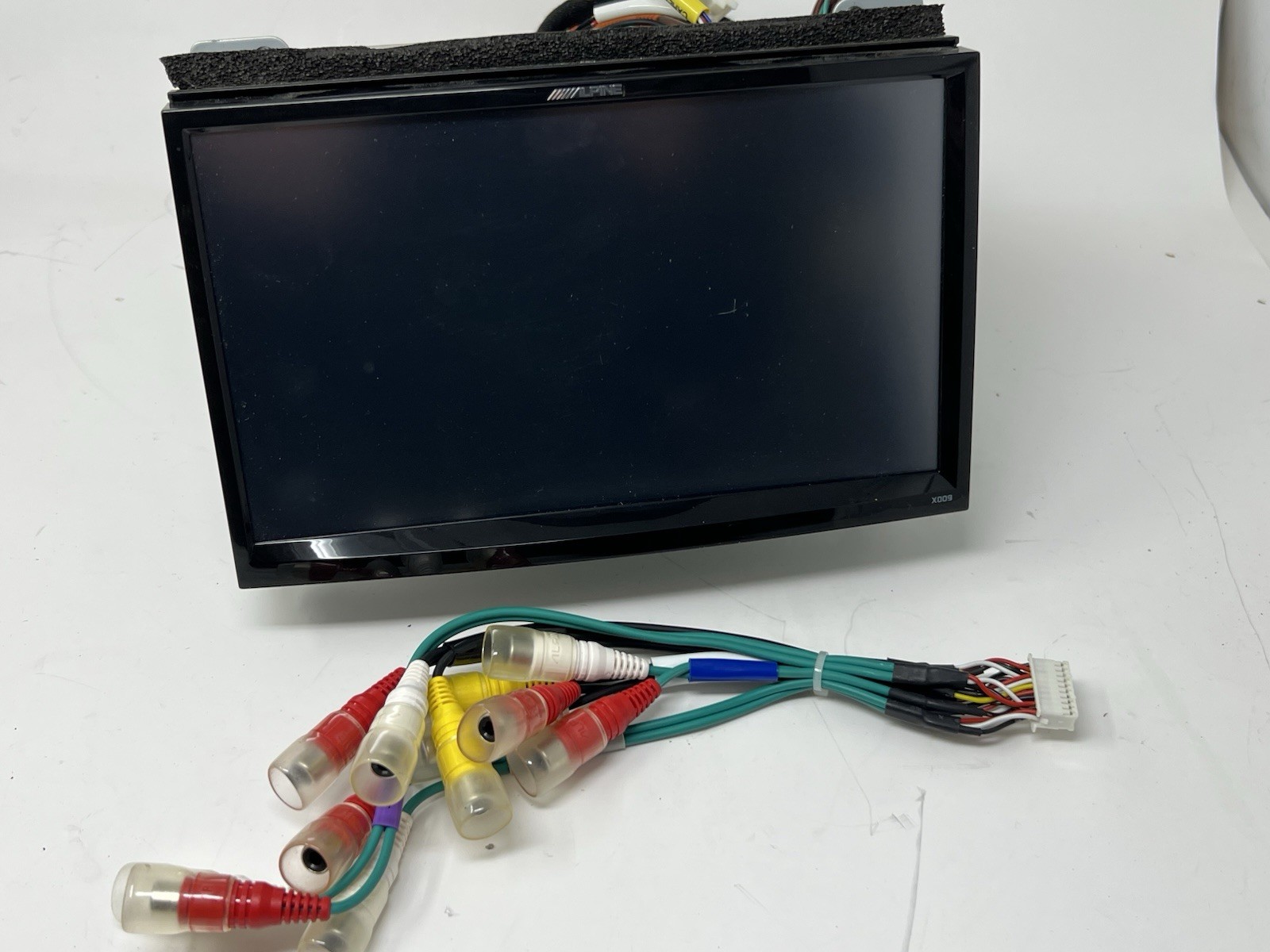 Alpine X009 Car Automotive Audio Video 9” Screen