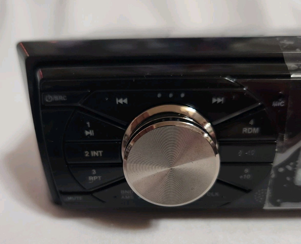 Boss Audio Systems 632UAB Bluetooth Car Stereo with USB, AM/FM Radio, and AUX-In