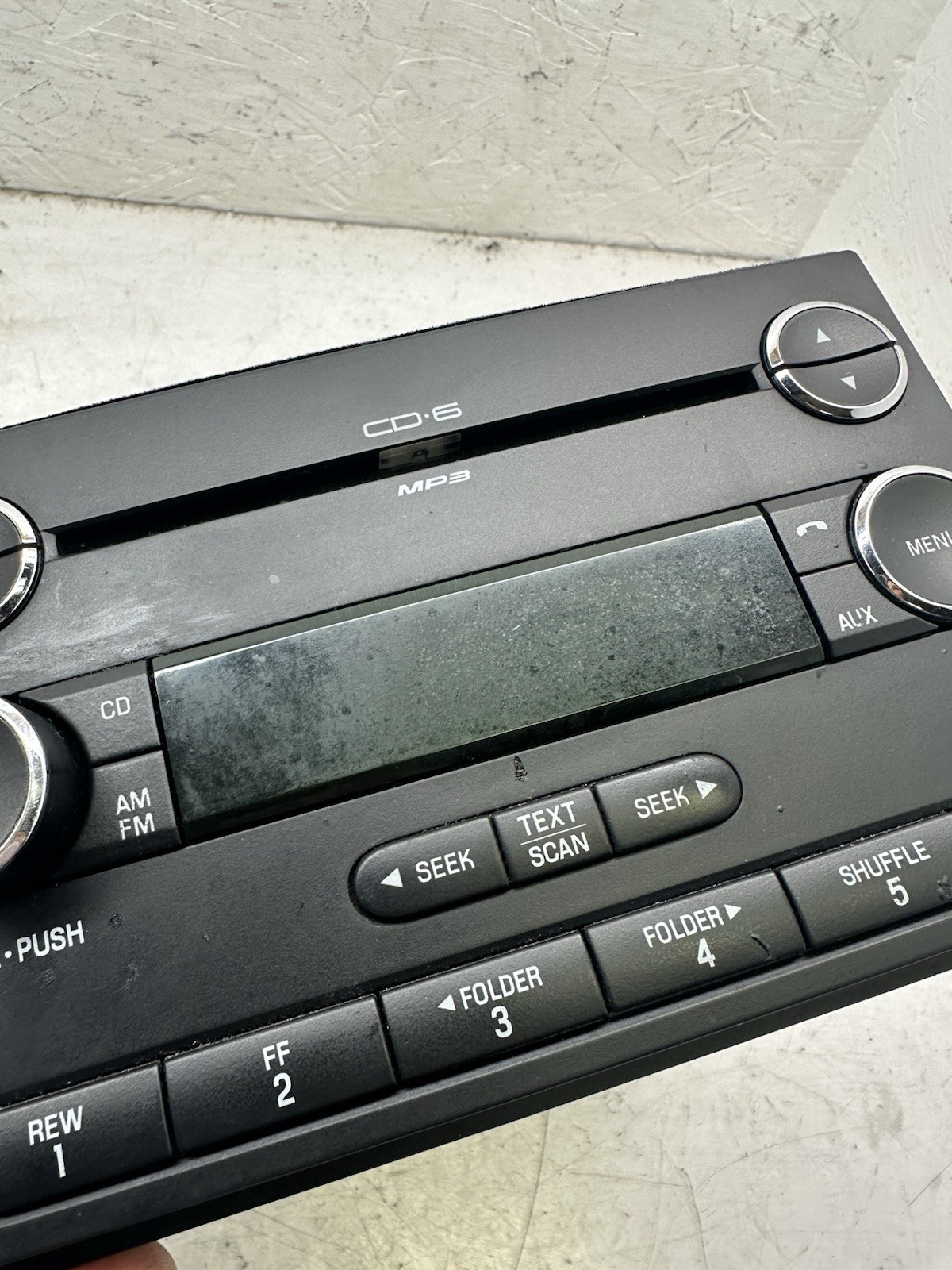 2004-2010 Ford AM FM Radio MP3 6 Disc CD Player OEM – 8E5T-18C815-AF