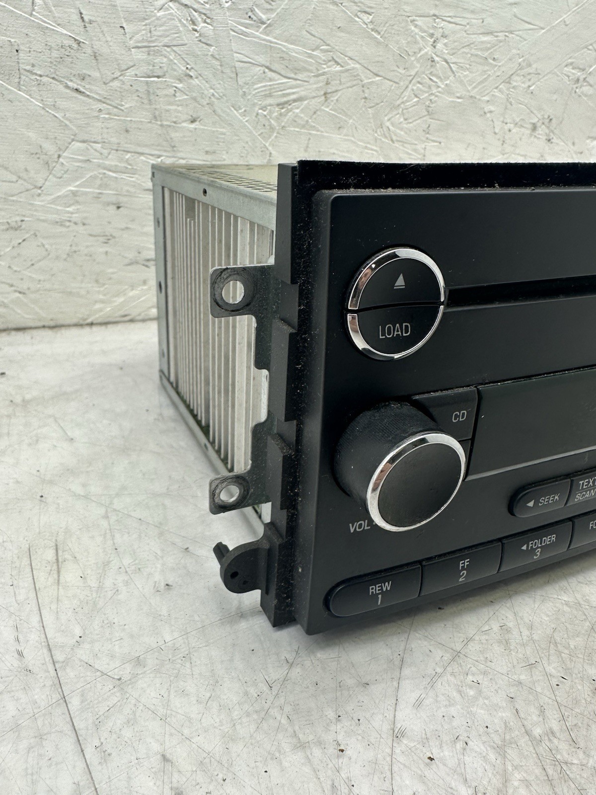 2004-2010 Ford AM FM Radio MP3 6 Disc CD Player OEM – 8E5T-18C815-AF