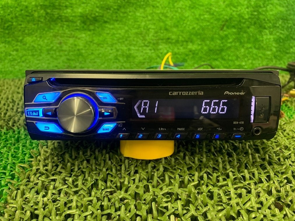 Pioneer DEH-470 CD Receiver USB AUX Car Audio Near Mint JAPAN