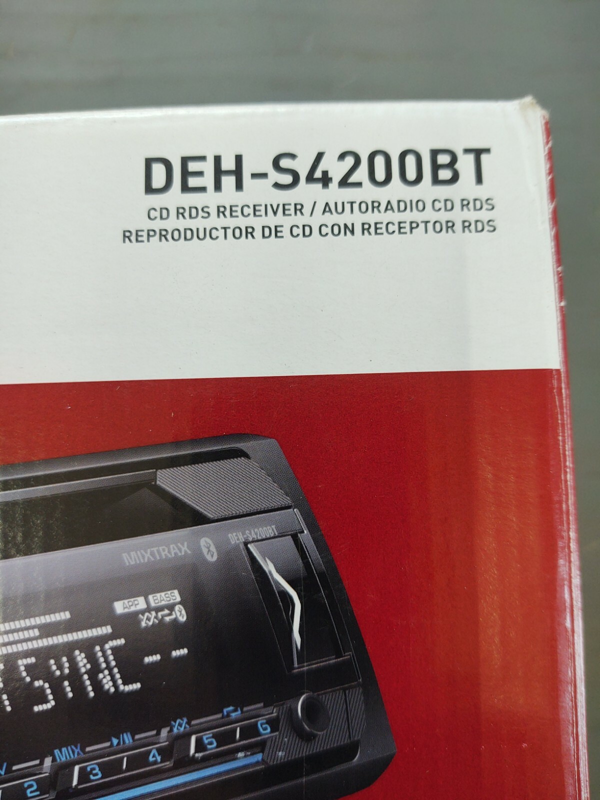 Pioneer DEH-S4200BT Bluetooth Connection CD Player Stereo AM/FM Radio USB