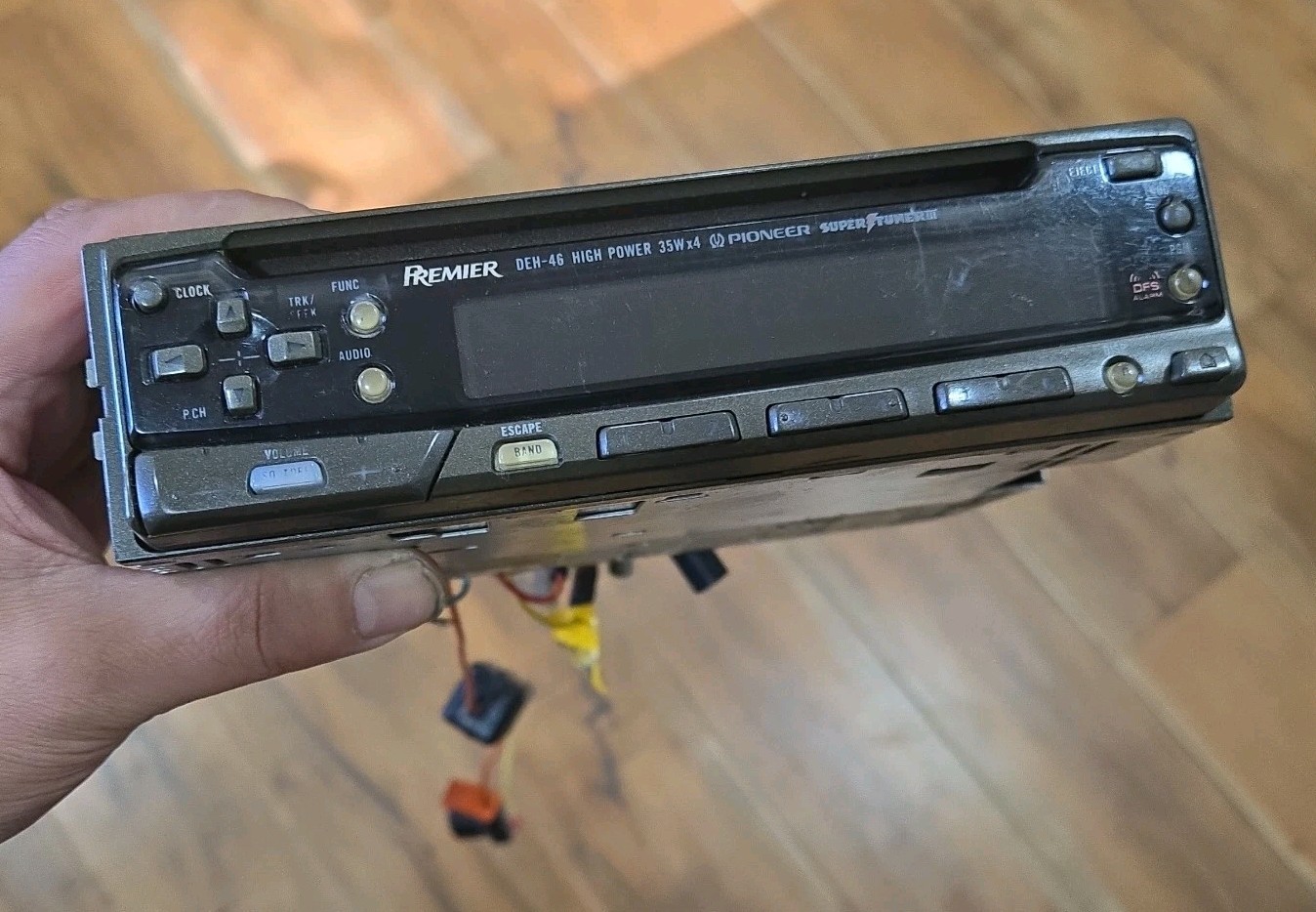 Pioneer Premier DEH-46 Car CD Player