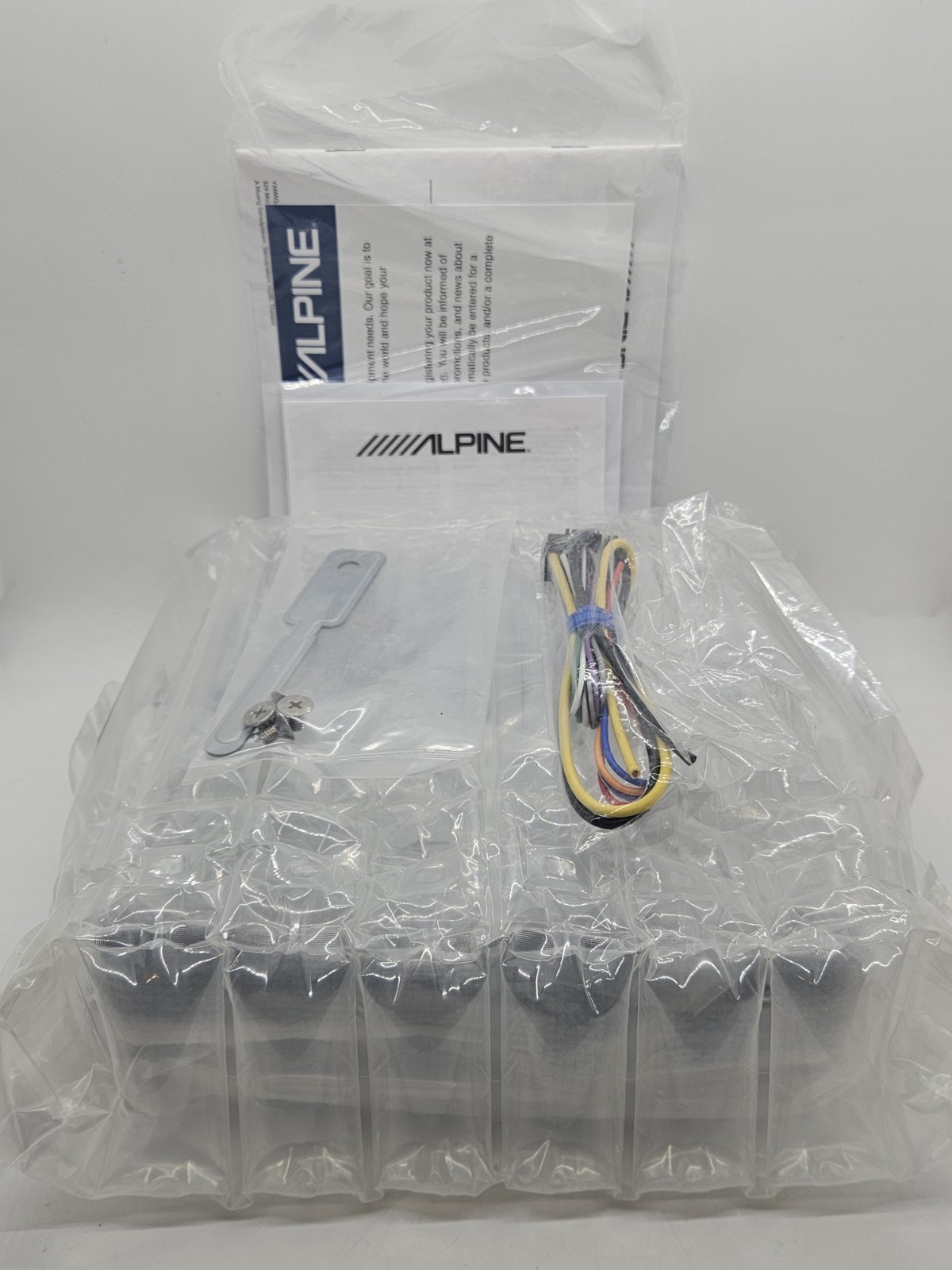 Alpine Model CDE-141 USB/MP3/CD Player In Dash Car Stereo New-Open Box