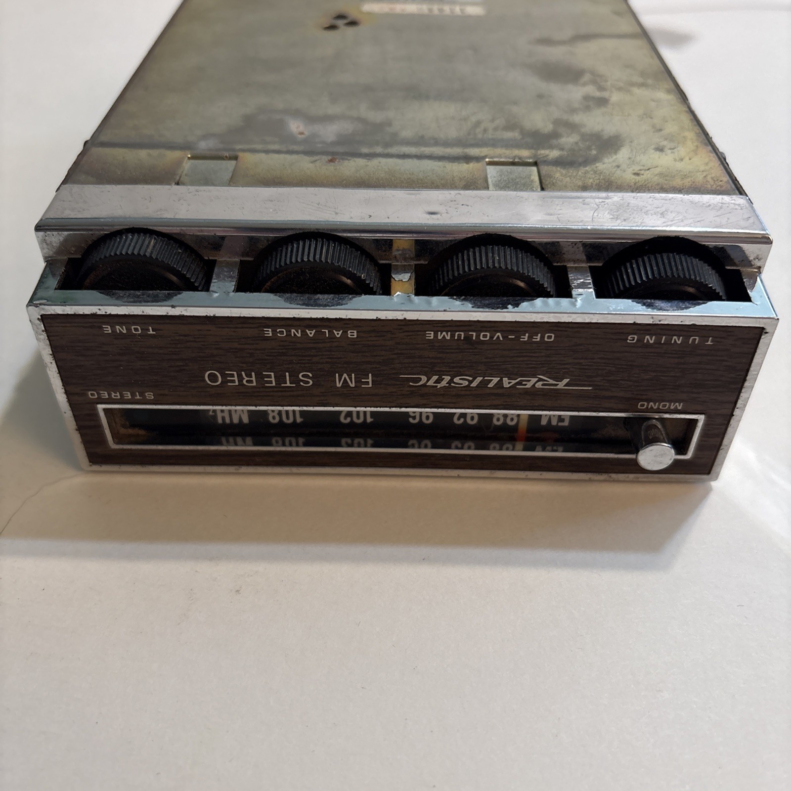 Vintage Realistic FM Stereo Car Radio Under Dash Model 12-1370 12V Radio Shack