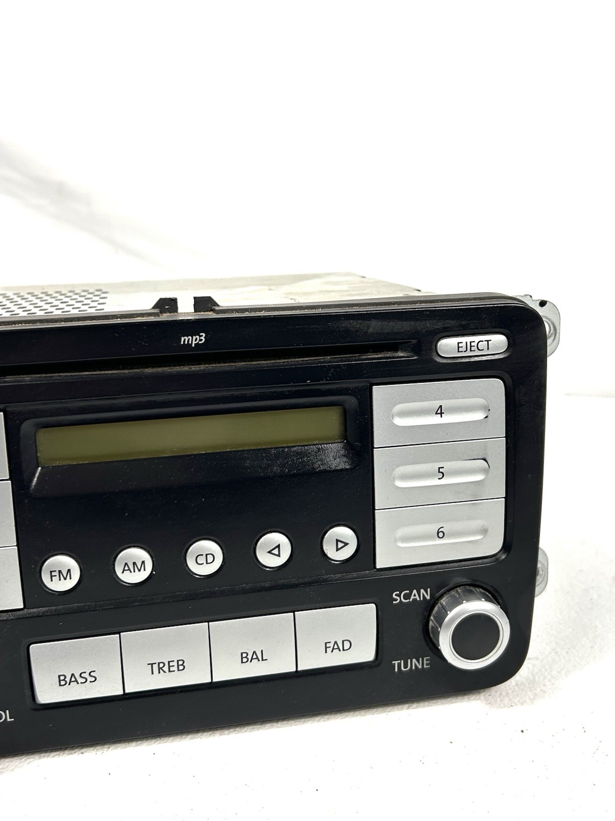 2005-2010 Volkswagen Jetta Golf CD Radio Stereo Receiver OEM 1K0 035 161 D