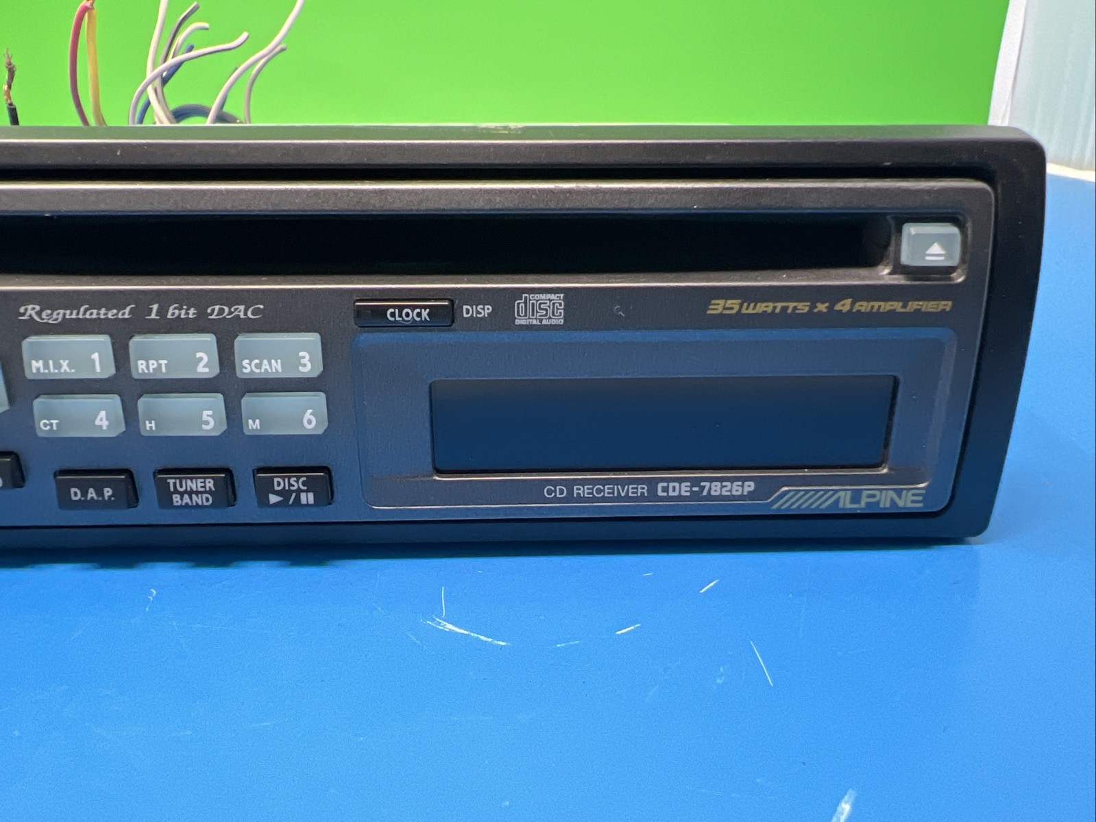 VTG Alpine CDE-7826P Car Stereo Amplifier CD PLayer Detachable Faceplate