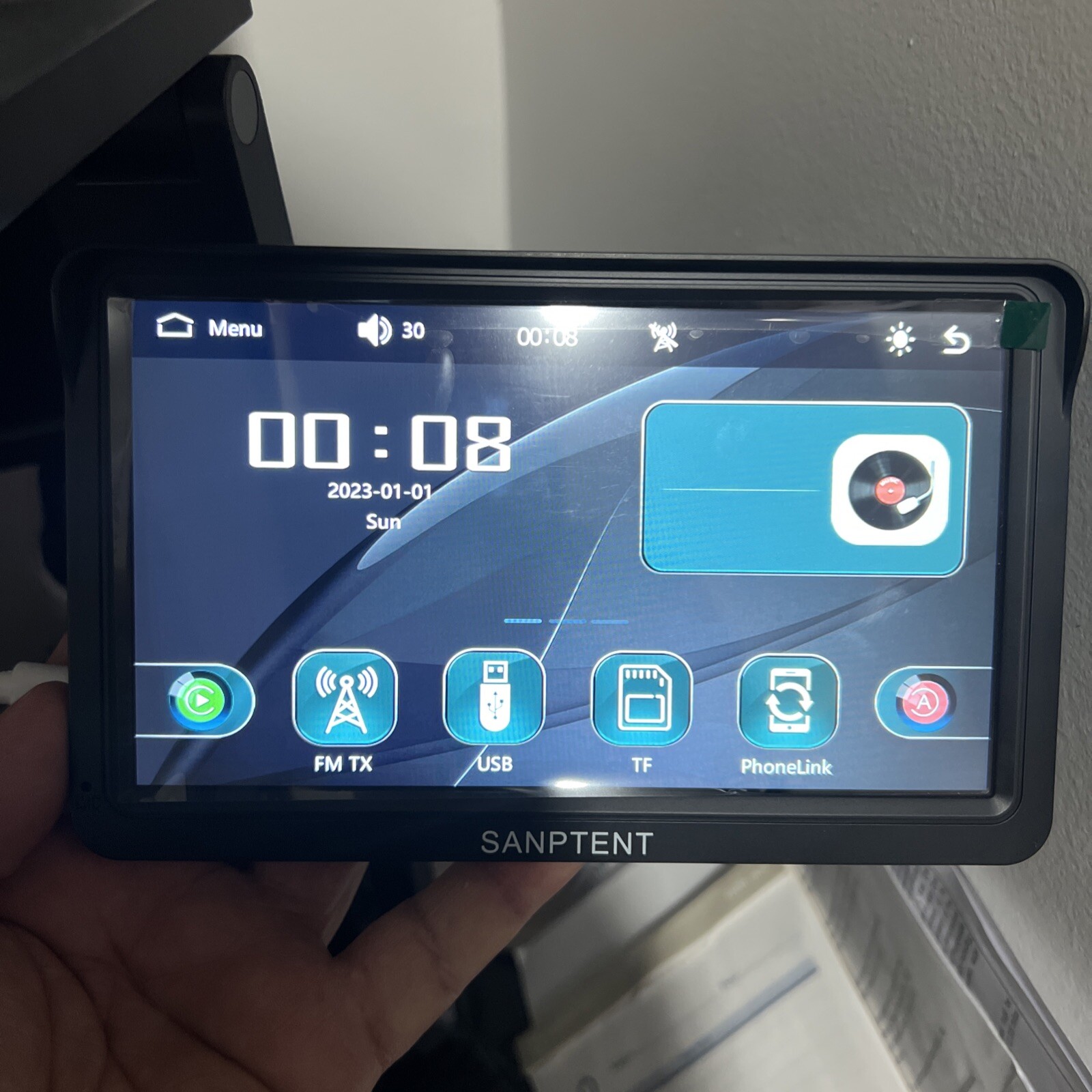 Sanptent Portable Wireless Car Stereo 7″ USB/AUX Input Easy Installation