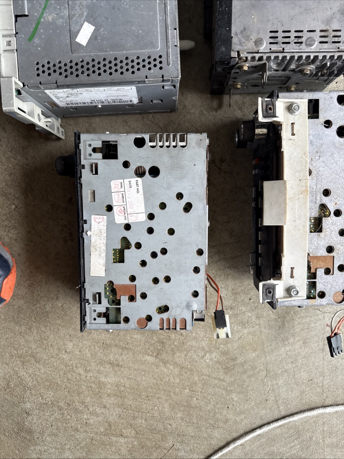 5 Car Stereos 2 Cd Players MP3