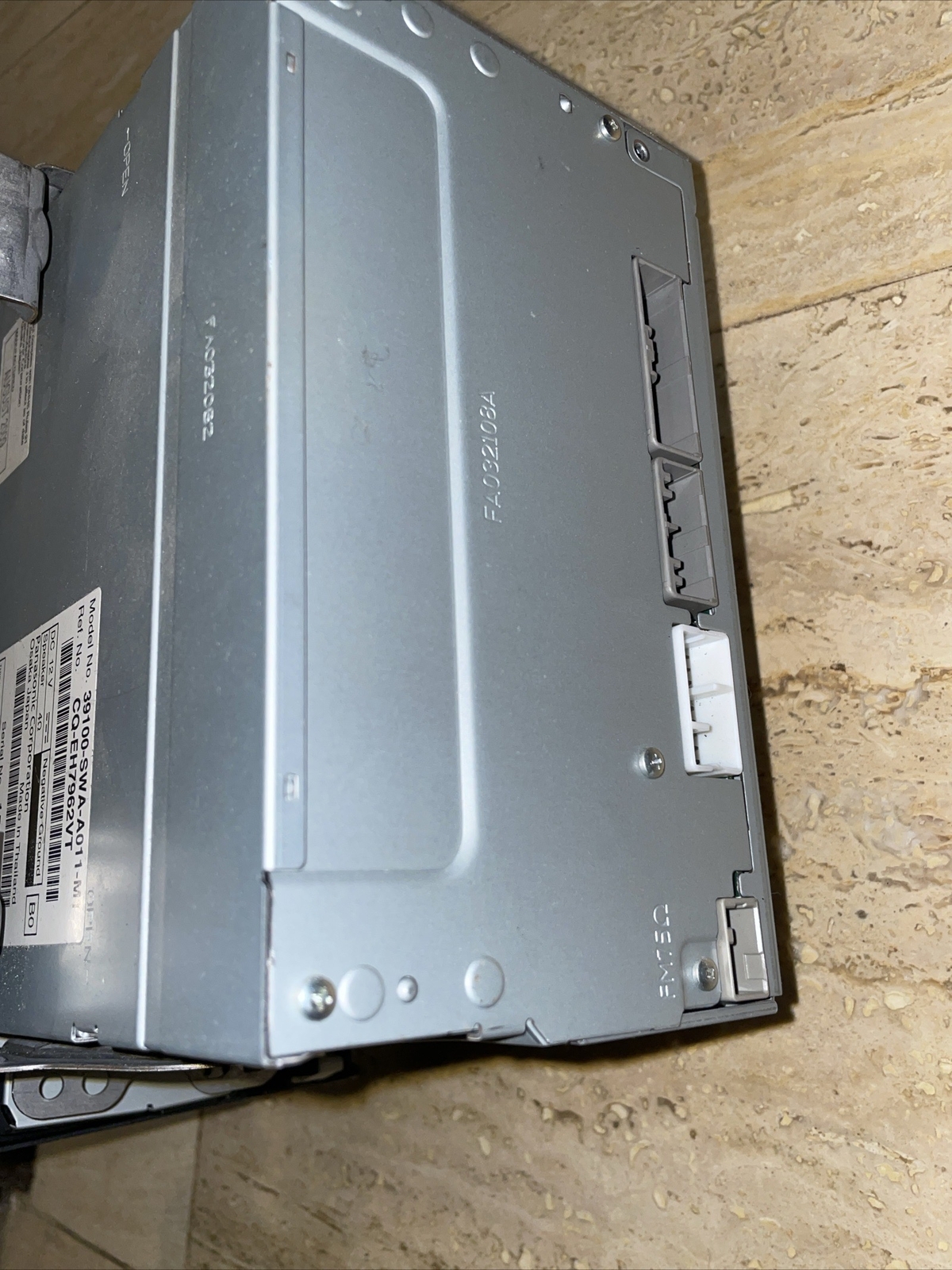 2011 Honda CRV AM FM 6 disc CD radio receiver 39100-SWA-A011-M1 OEM Not Tested