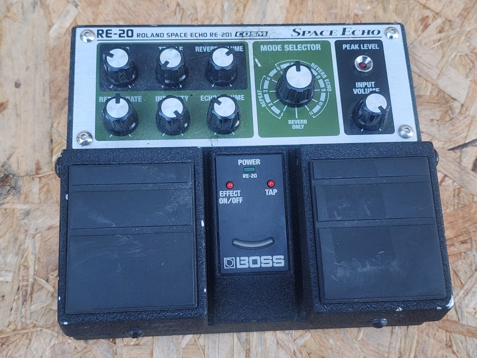BOSS ROLLAND Space Echo RE 20 COSM RE-201 vintage Electronic Music Gear Reverb