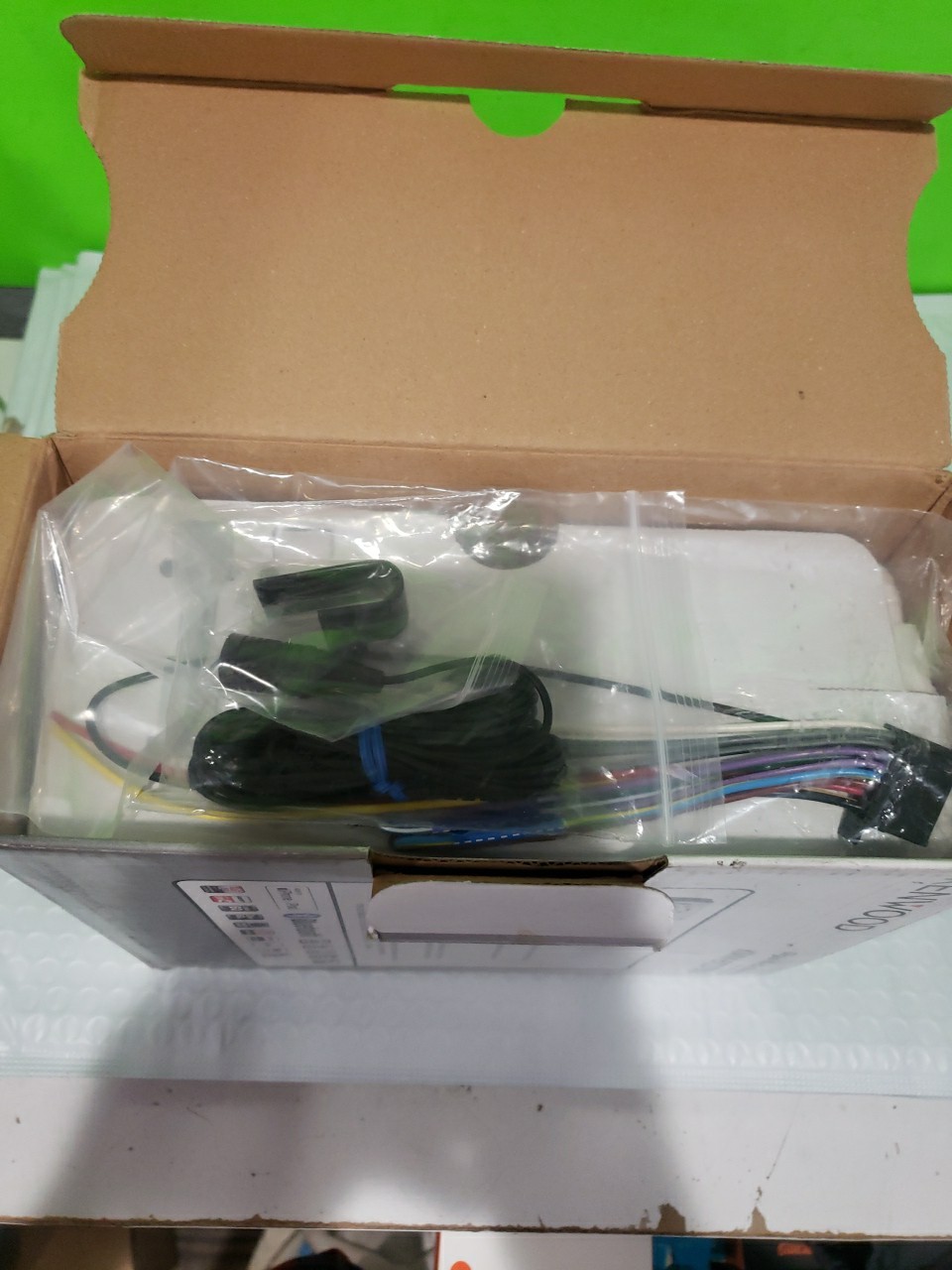 KENWOOD KMM-BT270U Bluetooth Digital Media Car Stereo Receiver with USB Port
