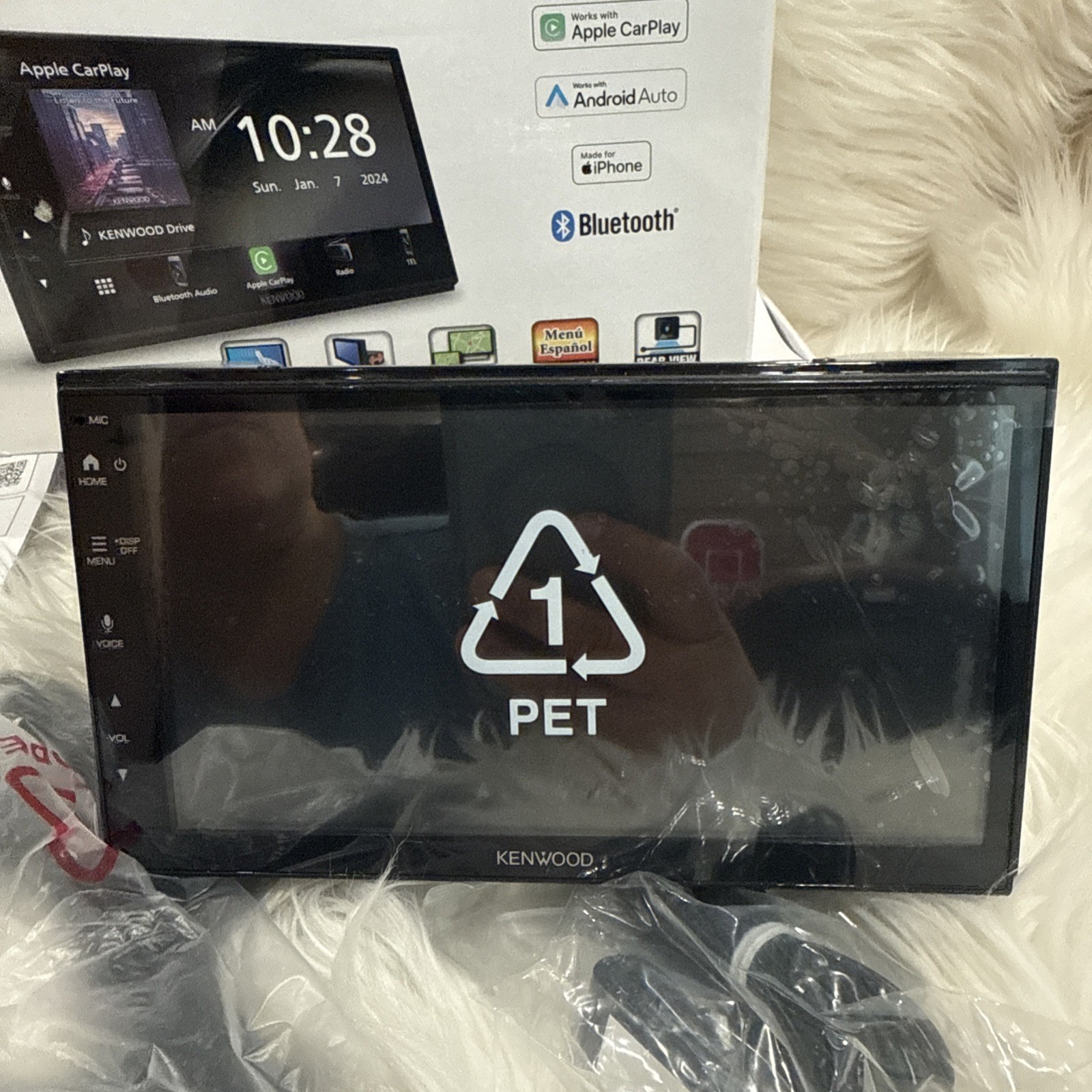 KENWOOD DMX400S Digital Multimedia Receiver 6.8″ Screen w/ Apple CarPlay & Andro