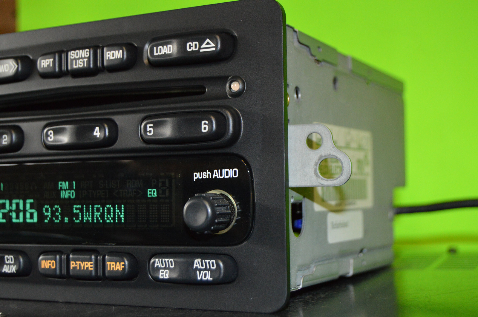 GM Delco Buick Rendezvous factory 6 disc CD player radio 02 03 04 05 06 10333462
