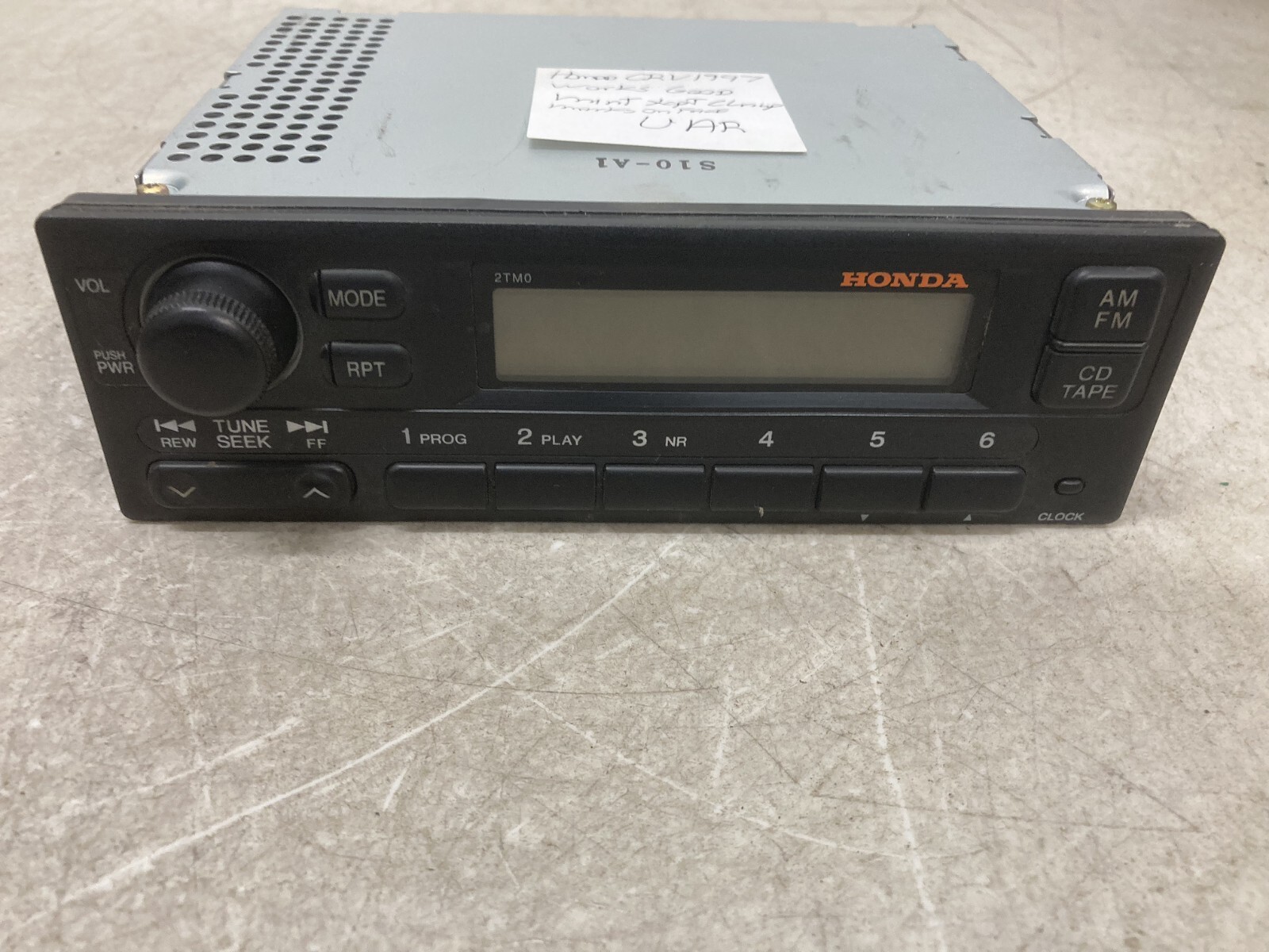Honda crv CR-V AM FM Radio Stereo OEM 39100-S10-A110-M1