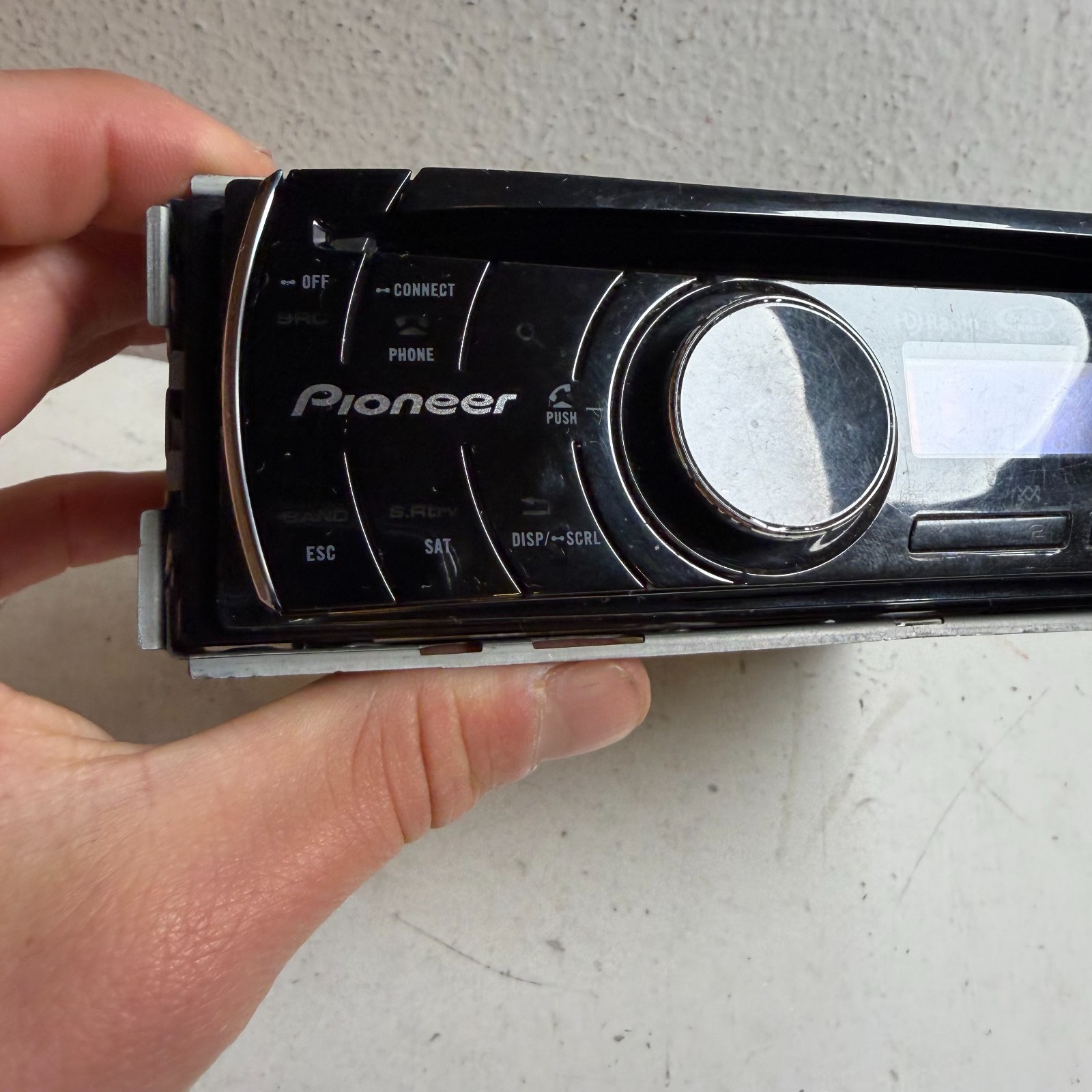 Pioneer DEH-P6200BT Black 2-line LCD Display Built-in Bluetooth Car CD Receiver