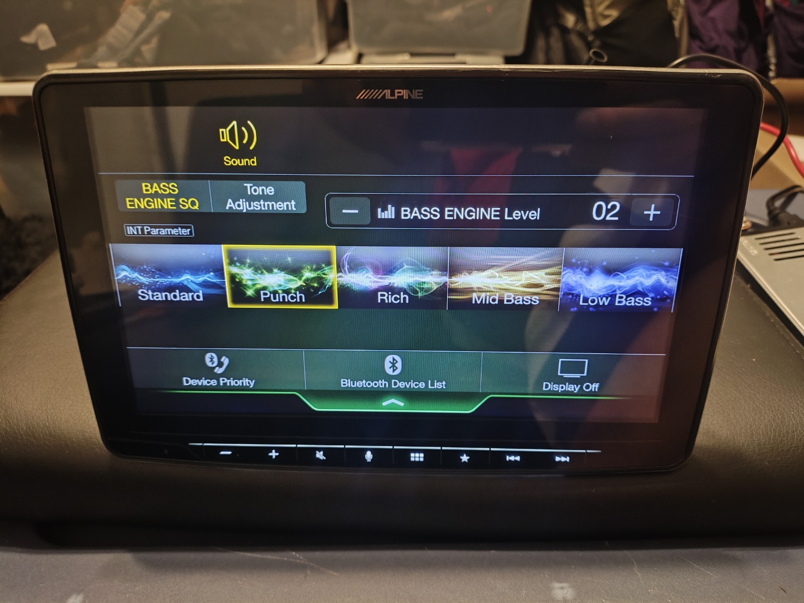Alpine ILX-F309 Apple carplay Android 9″ Halo Floating Car RADIO Display Maestro