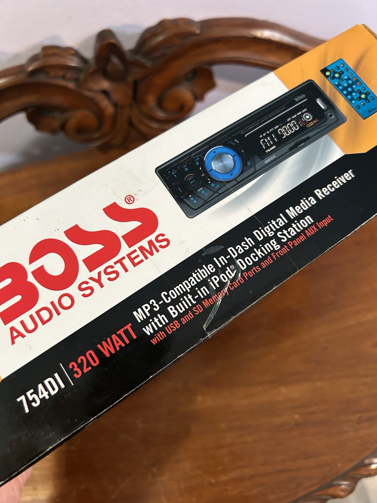 NEW – Boss 320watt 80x 4 Channel am / fm MP3 Player 754DI Factory Sealed