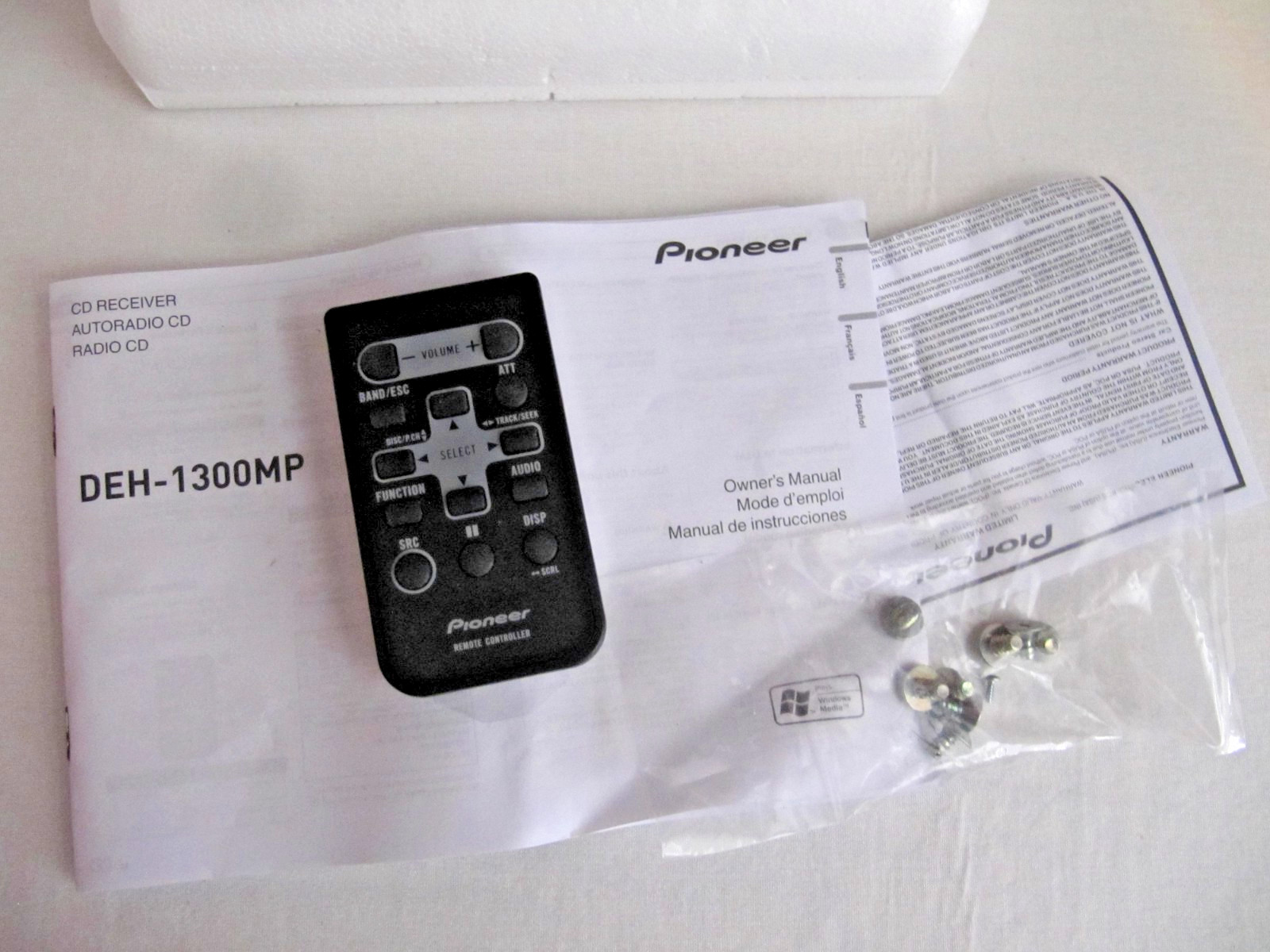 Pioneer DEH-1300MP In-Dash AM/FM Radio CD Player Aux Receiver
