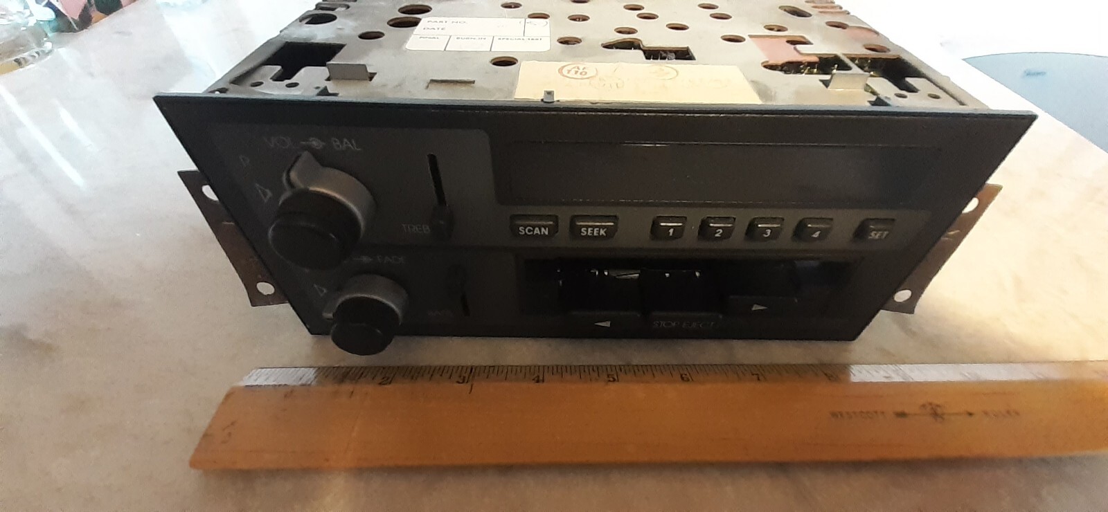 DELCO RADIO Model# 1612993 V1NTAGE AM/FM Radio/Casset Player Car/Truck UNTESTED