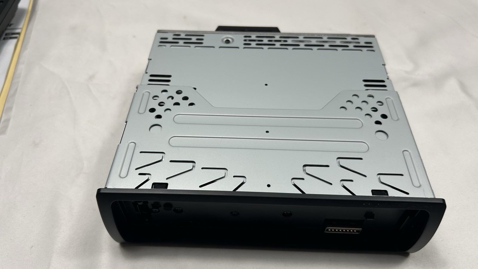 Sony CDX-GT11W CD Player In Dash Receiver