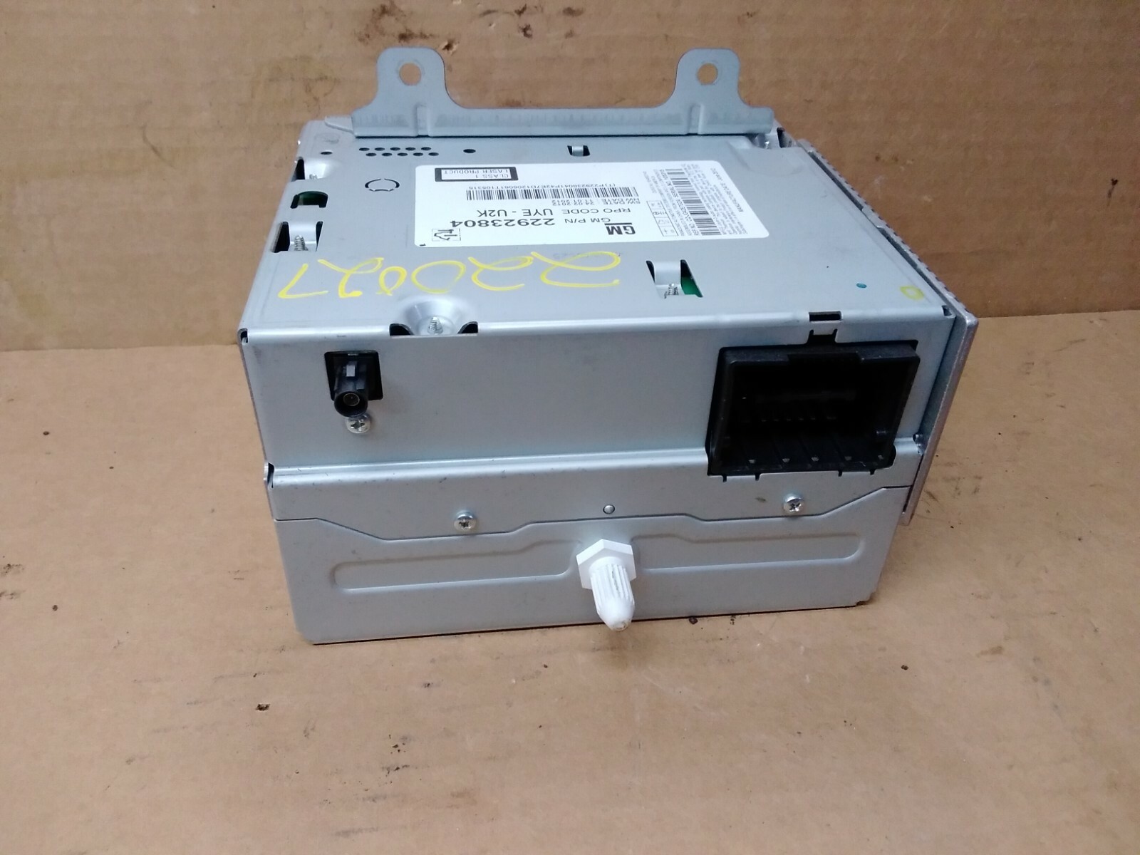 2013 Chevrolet Cruze AM-FM Radio Receiver w/o Sat.