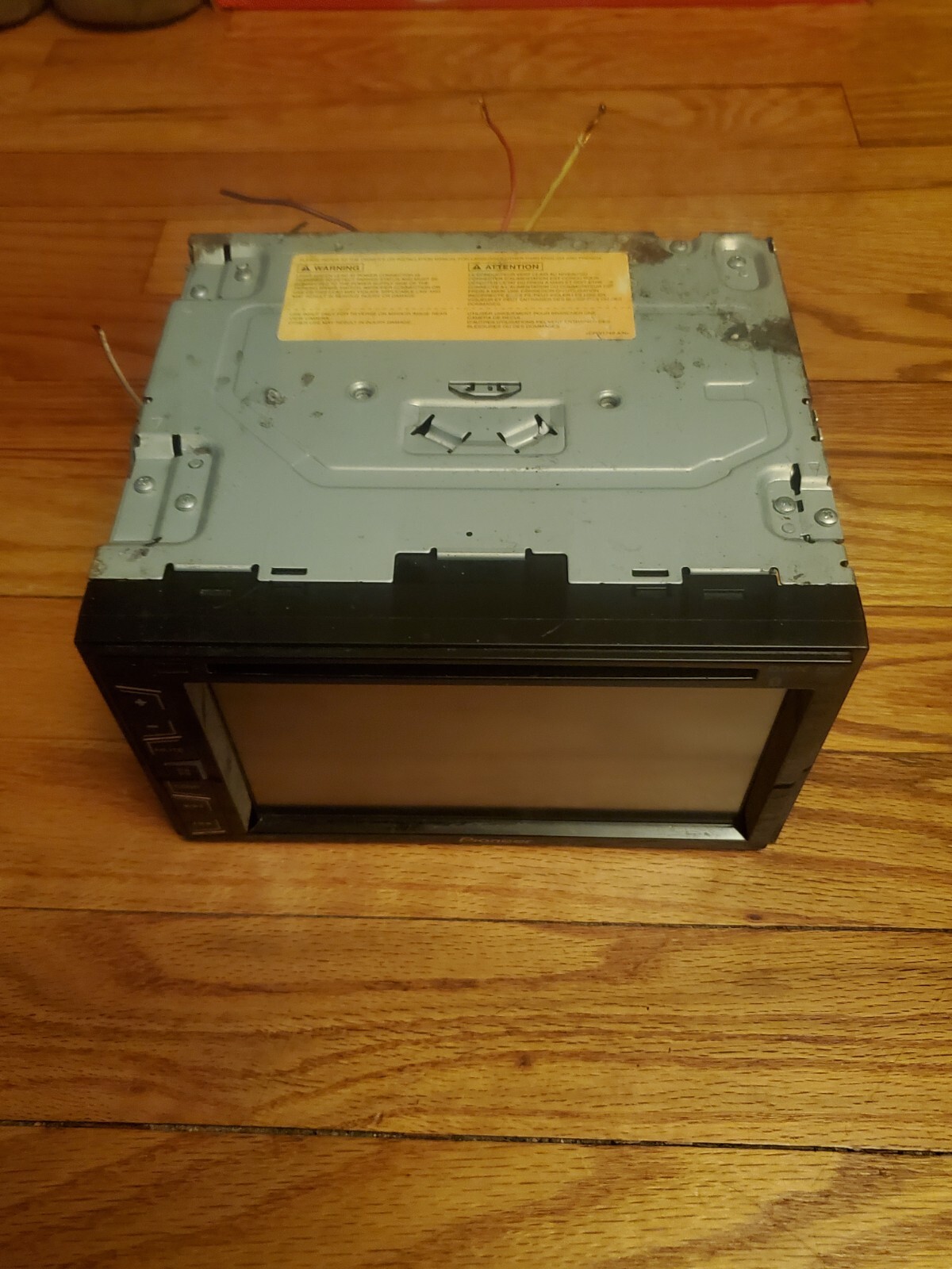 Pioneer AVH-X270BT Multimedia AV Receiver