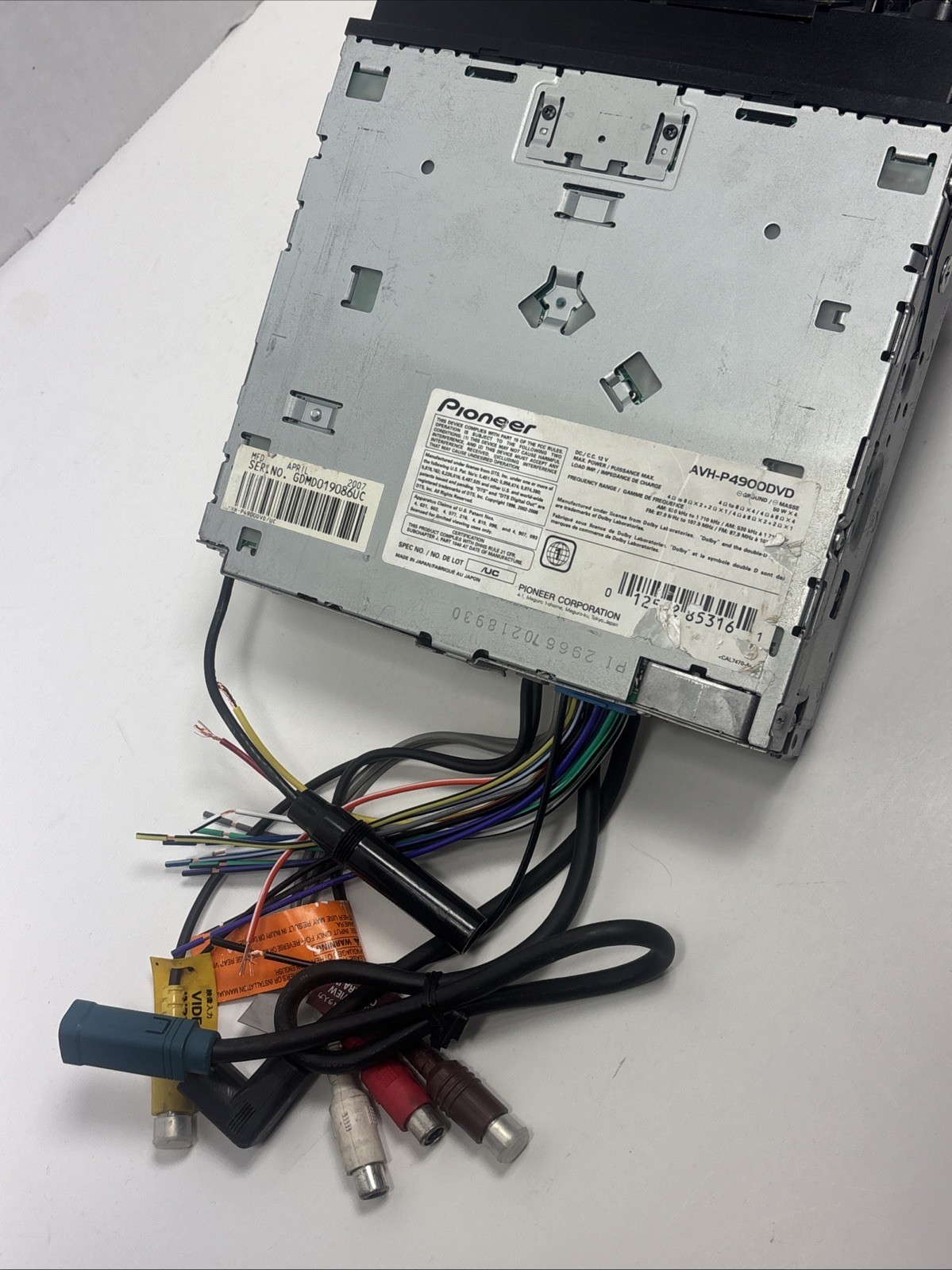 Pioneer AVH-P4900DVD Headunit Touchscreen CD/DVD Player *FOR PARTS OR REPAIR