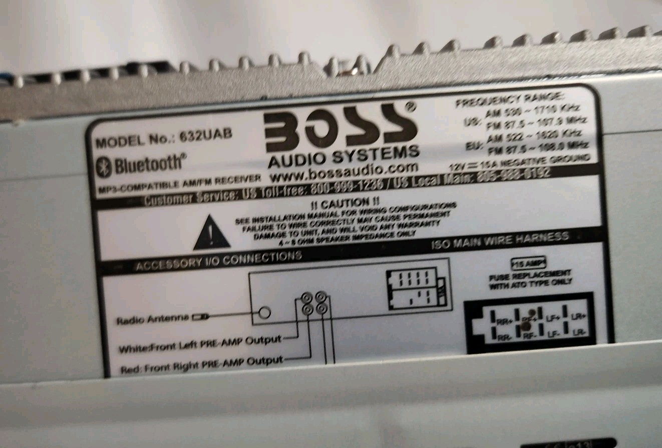 Boss Audio Systems 632UAB Bluetooth Car Stereo with USB, AM/FM Radio, and AUX-In