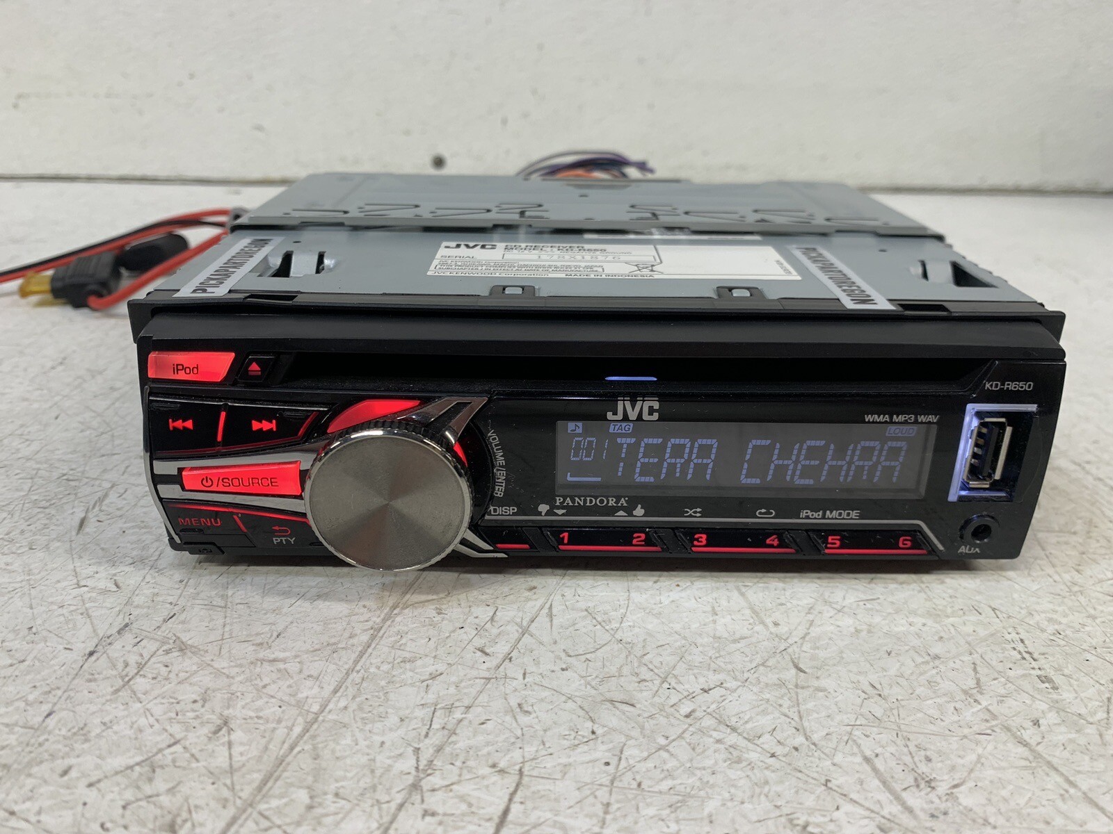 JVC KD-R650 radio stereo USB AUX Pandora MP3 WMA WAV CD player single din