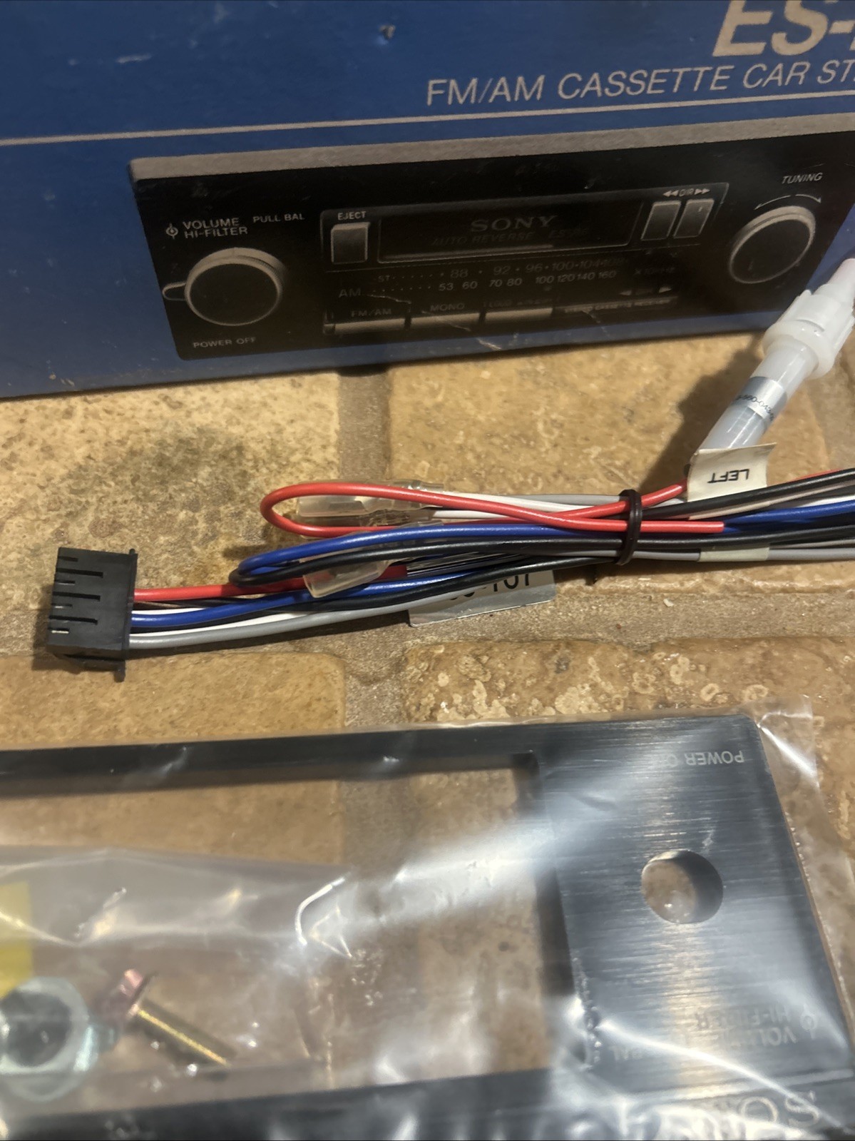 Vintage Sony ES-R6 Auto Reverse FM/AM Cassette Car Stereo