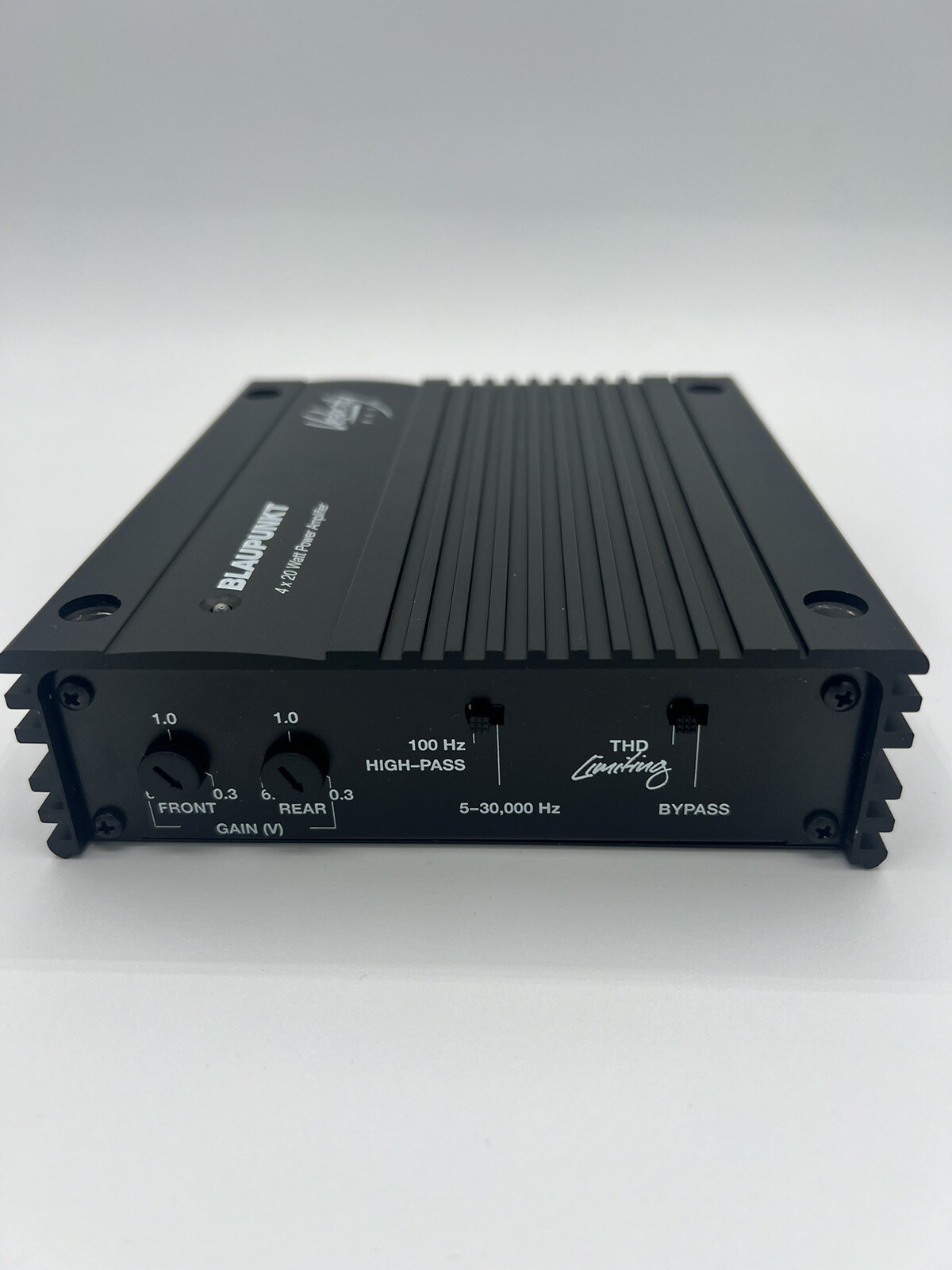Blaupunkt Velocity V420 Amplifier. 420 Watt Brand New In Factory Box
