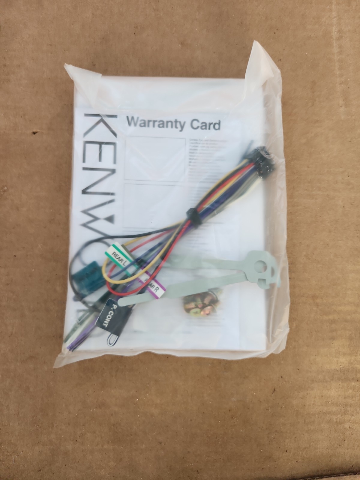 Kenwood KDC-222 Car Stereo Receiver/CD player with mounting sleeve ( New )