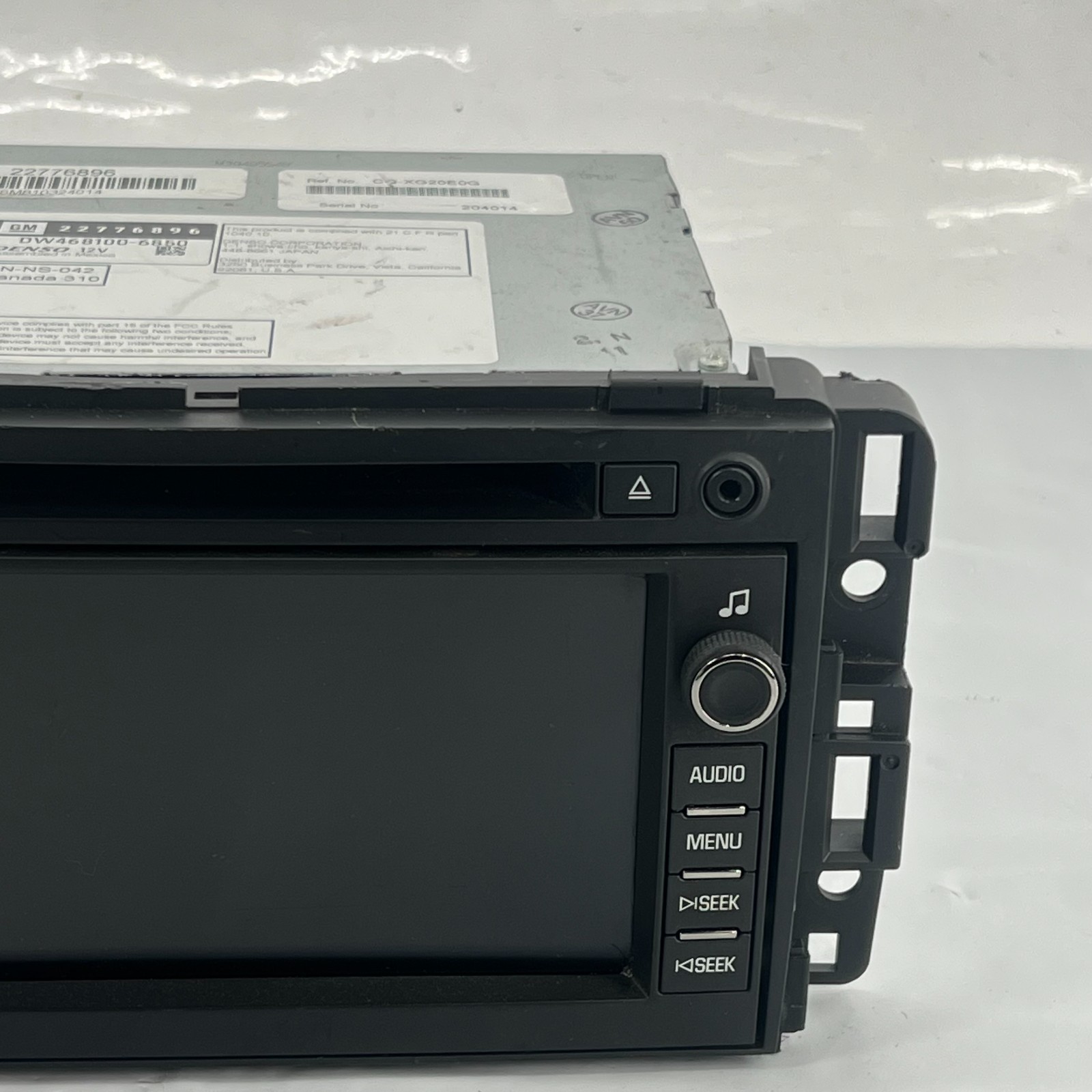 GM Denso DW468100-6850 22776896- DVD Navi Radio Yukon Suburban Tahoe OEM