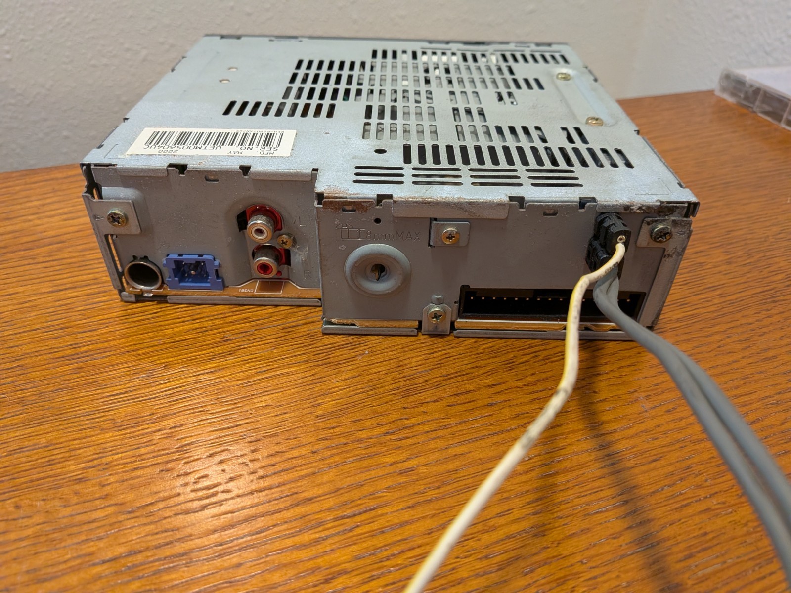 Pioneer KEH-P690 Cassette Receiver – No Faceplate (Untested)