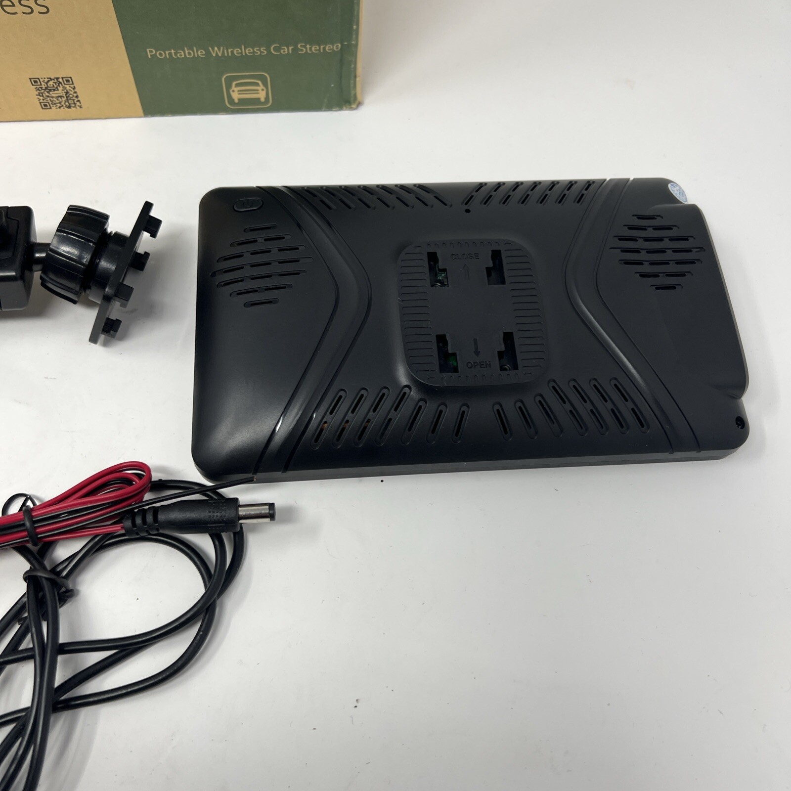Sanptent Portable Wireless Car Stereo 7″ USB/AUX Input Easy Installation