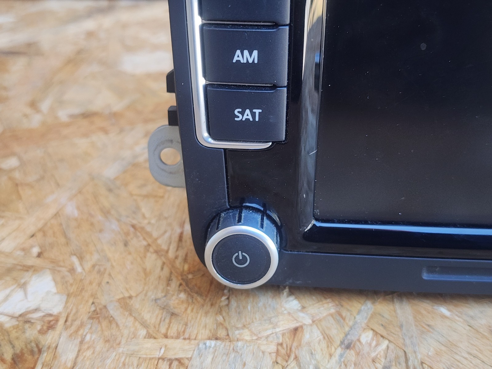 VOLKSWAGEN Am Fm CD CAR STEREO UNTESTED 2010-2017 Saleen Mustang Camaro Toyota