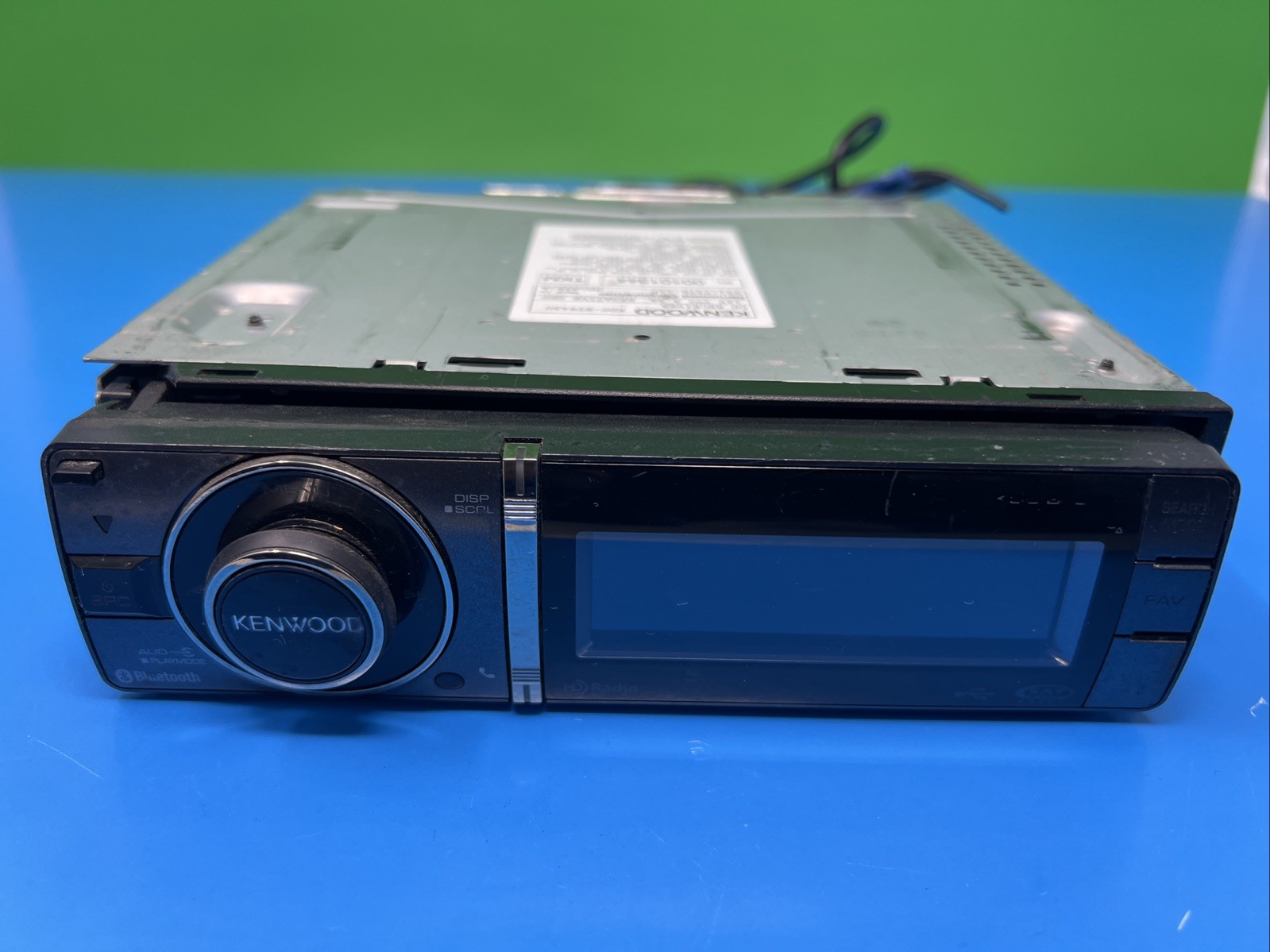 Kenwood KDC-BT945u CD Player/USB In Dash Receiver Car Stereo Deck