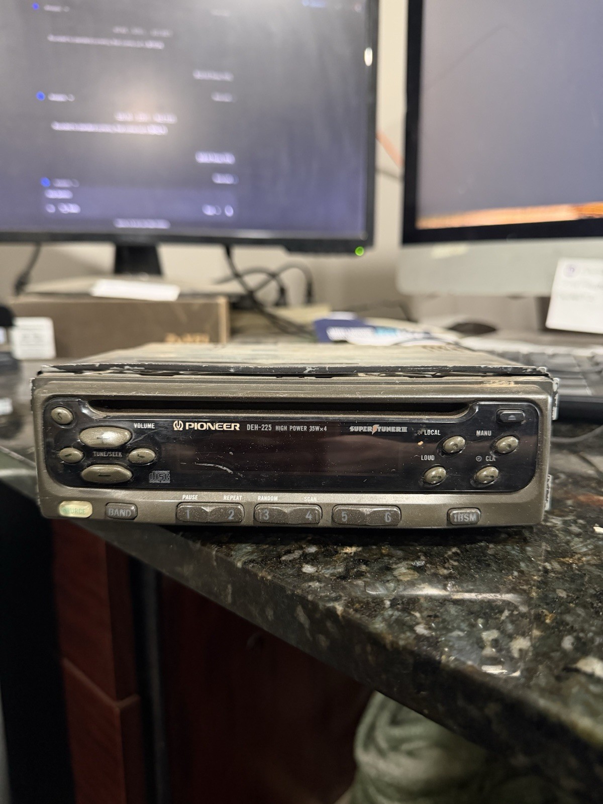Pioneer DEH-225