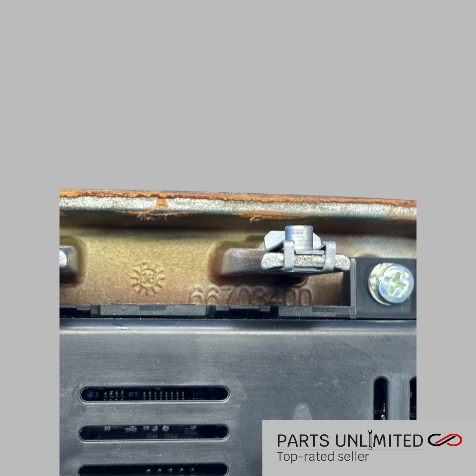 03-08 Maserati Quattroporte M139 OEM REAR climate control wood trim & switches