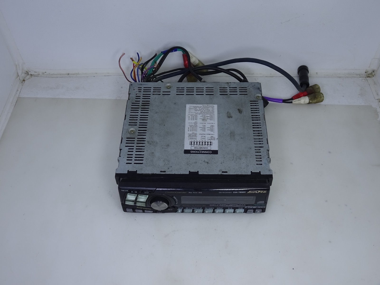 Alpine CDA-7892E Car CD Player Receiver Ai-Changer 50W x 4 MediaXpander 4V Pre