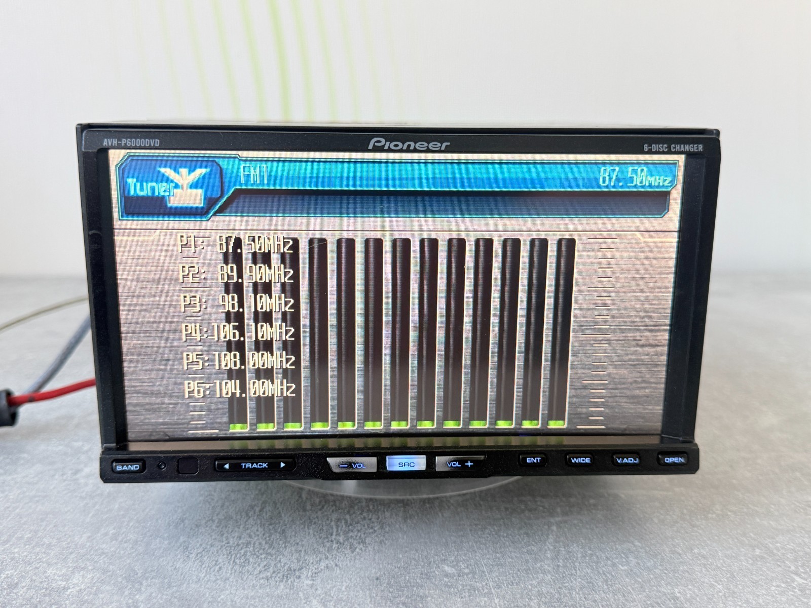 Pioneer AVH-P6000DVD 2DIN 6-Disc Changer DVD CD Touchscreen Car Stereo Multimedi